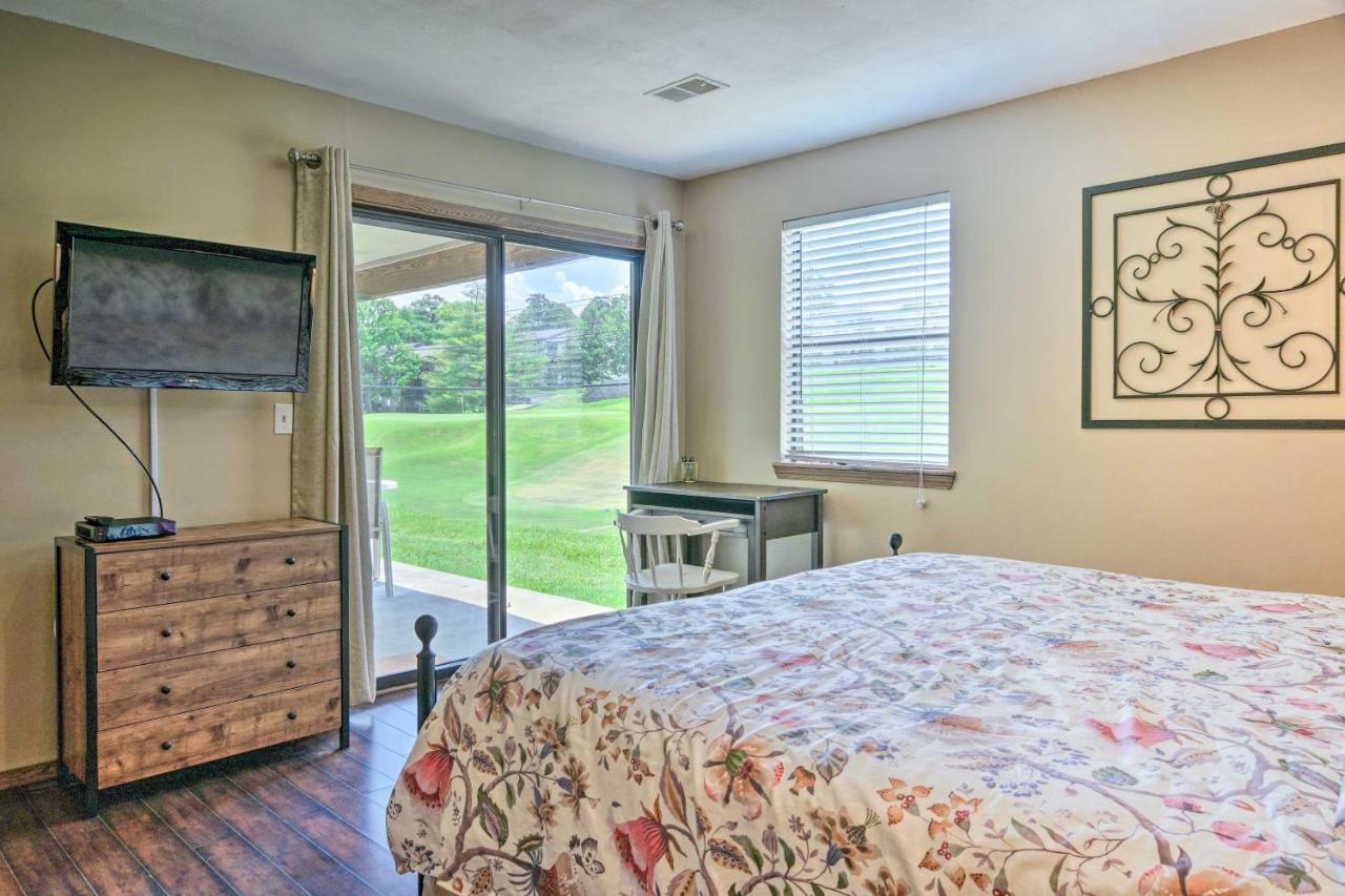 Pet-Friendly Branson Retreat With Pool And Golf Access Appartement Buitenkant foto