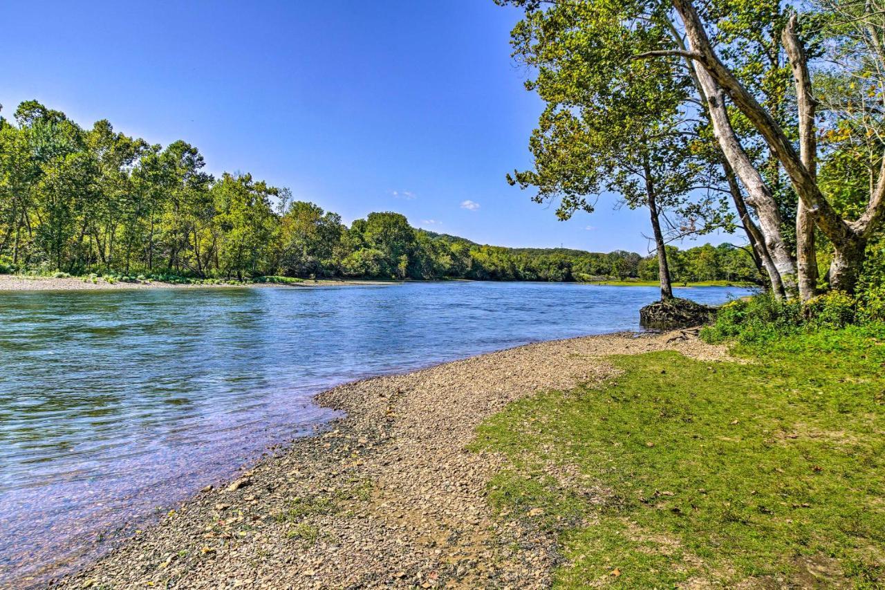 Pet-Friendly Branson Retreat With Pool And Golf Access Appartement Buitenkant foto